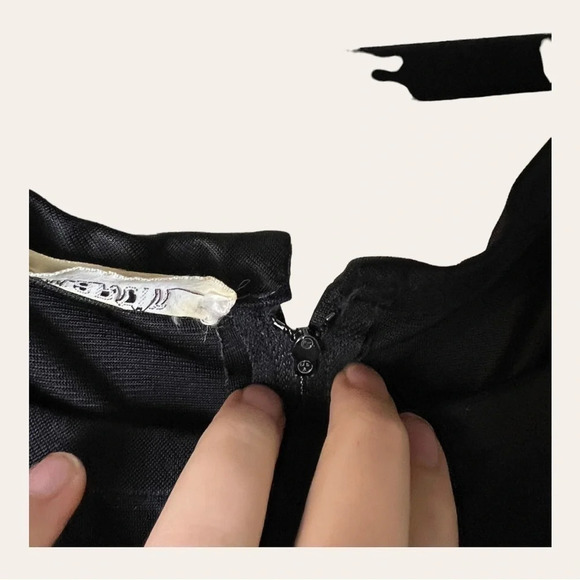 0491W. VINTAGE ADELE MARTIN MAXI LENGTH LONG SLEEVE DRESS BLACK/YELLOW - Picture 12 of 13